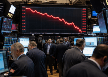 STOXX 600, CAC 40 slide as Trump warns Iran war could drag for weeks