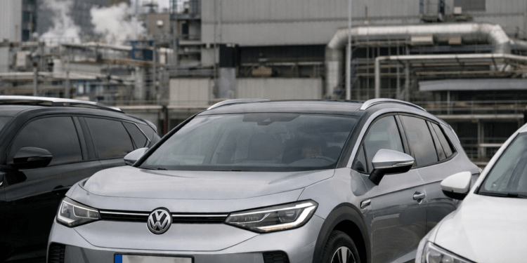 Volkswagen Q1 deliveries down 4% as China, US demand weakens