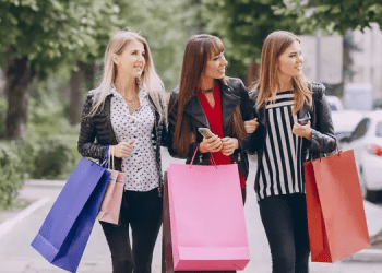 LVMH’s growth outlook hinges on Middle East crisis, says Arnault